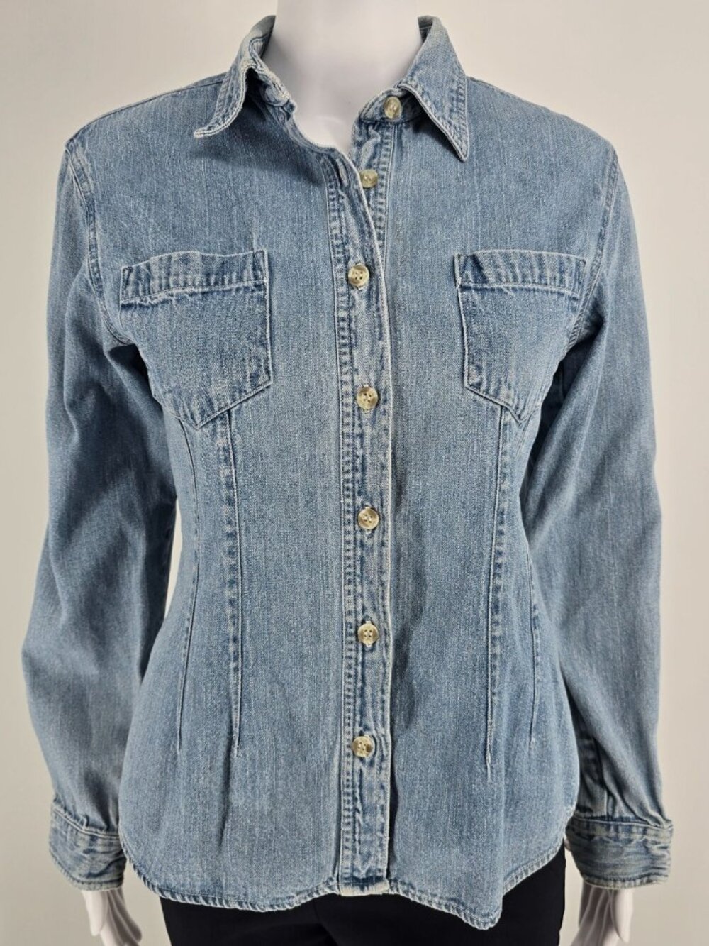 Vintage 1990s A*O American Outpost Women's Light Wash Denim Button-up Shirt (M)